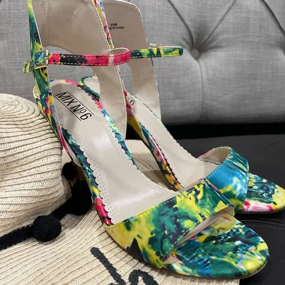 Women’s high heel sandals - Picture 5 of 5